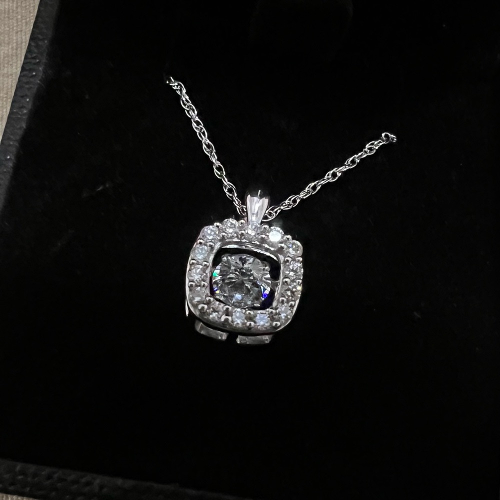 New in Box Epiphany Diamonique Sterling Silver Necklace